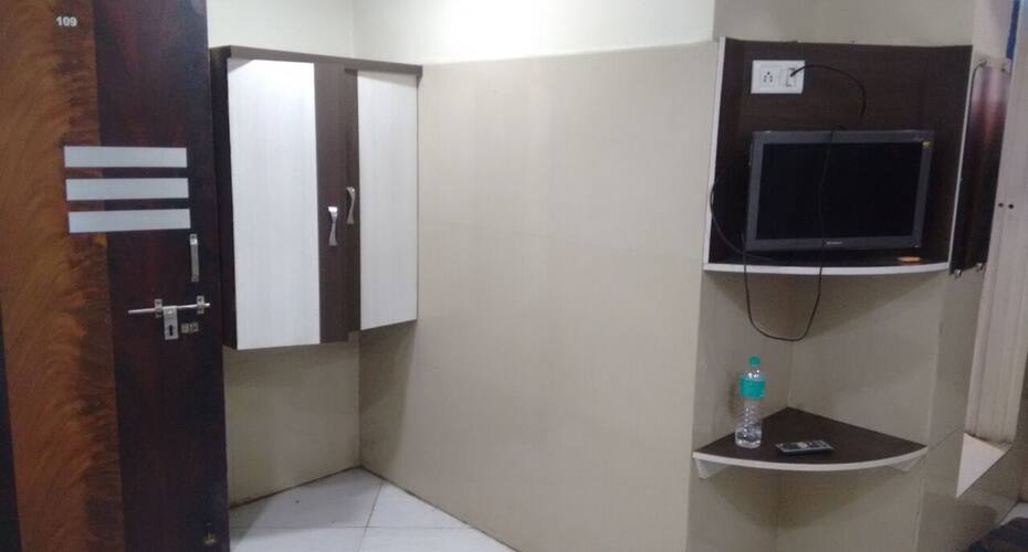 Hotel Gandharv Palace KARAD, Karad 5